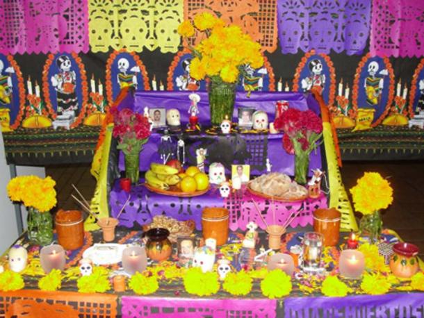Altar de los Muertos - Street Altar to honor ancestors on the Day of the Dead. (©georgefery.com)