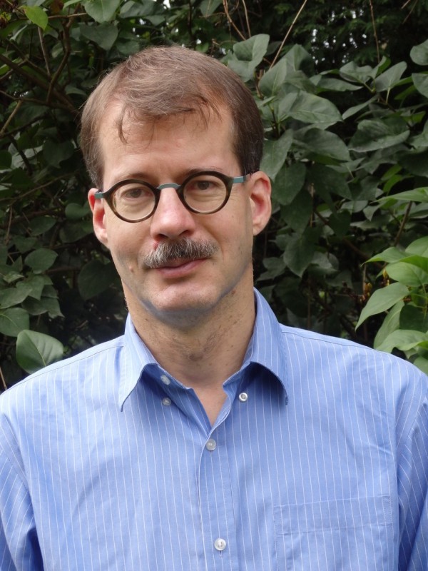Dr Eckart Frahm