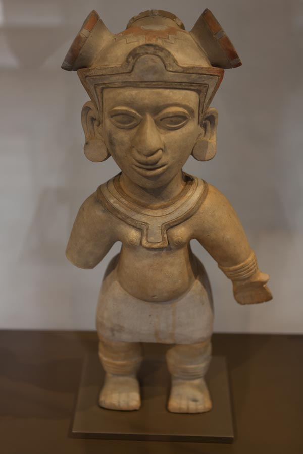 Shaman Fingurines and their transformations (Quito Museum, Ecuador)
