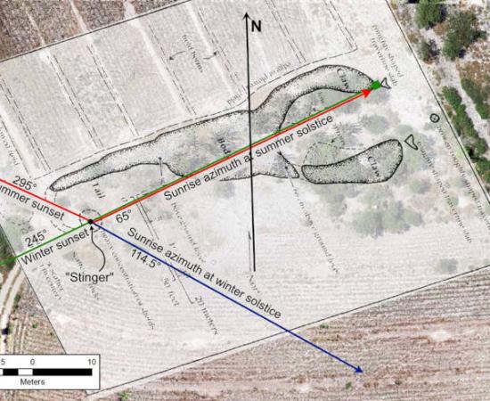 A map showing the scorpion effigy mound and the paths the sun likely took on the summer and winter solstices.