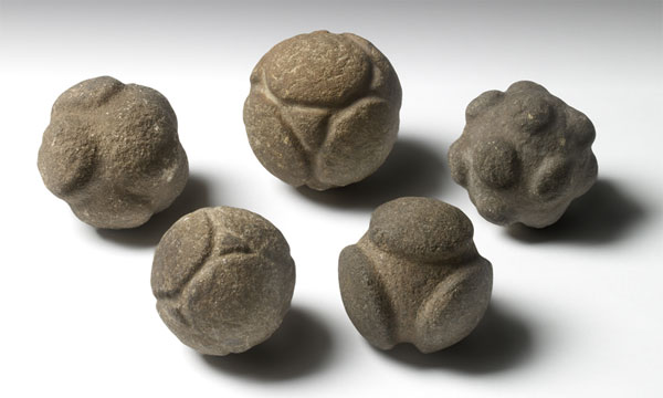 Carved stone balls from Scotland (Source: ashmolean.org)