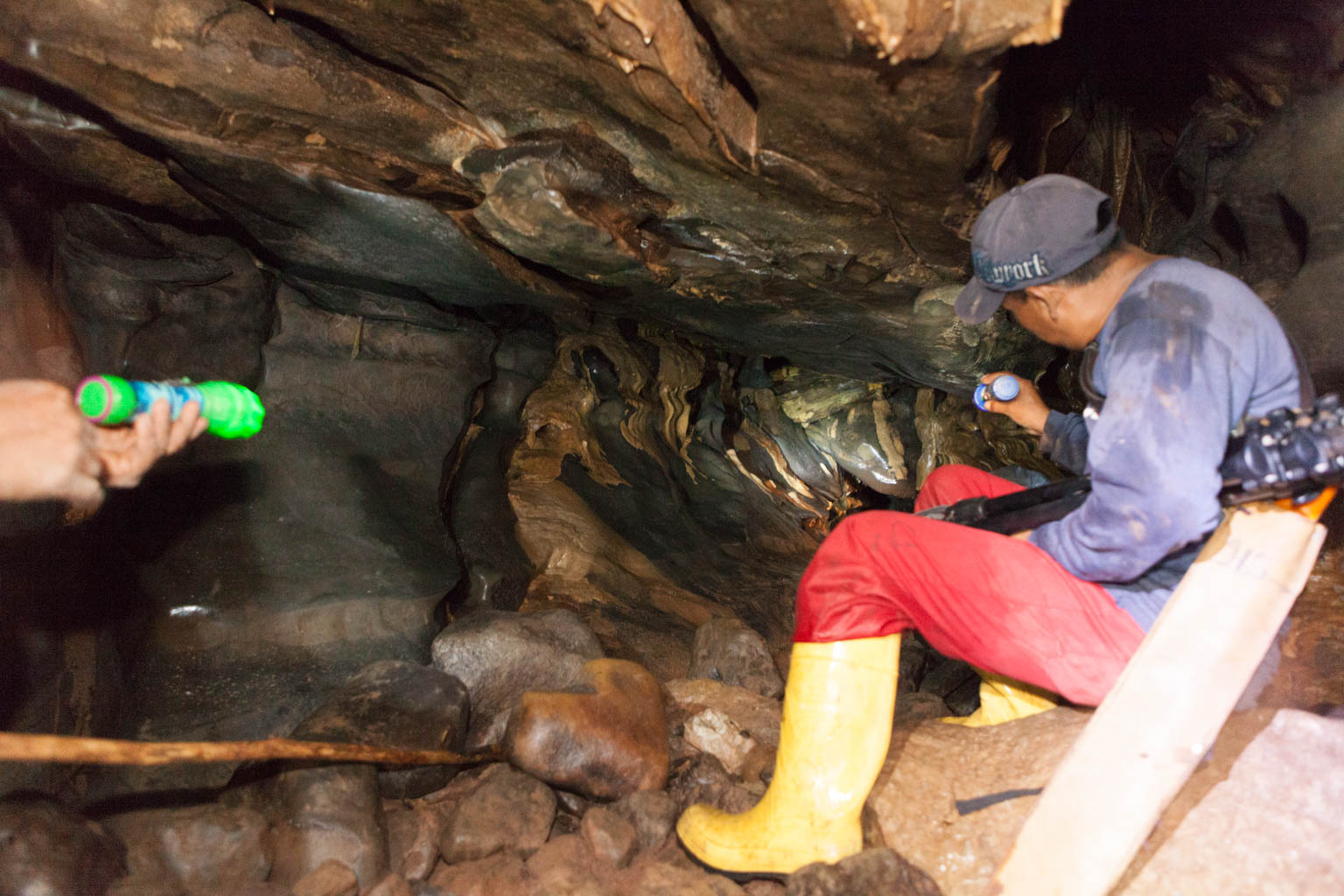 Rock formations in Tayos Cave