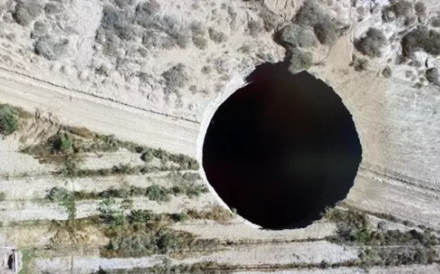 Giant sinkhole that has opened up in the Atacama Desert, Chile. Source: Sernageomin